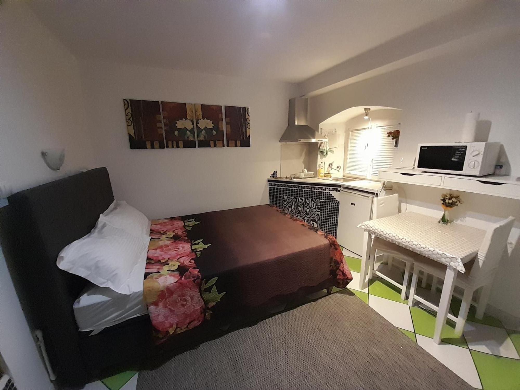 Split Studio Irisha Dış mekan fotoğraf