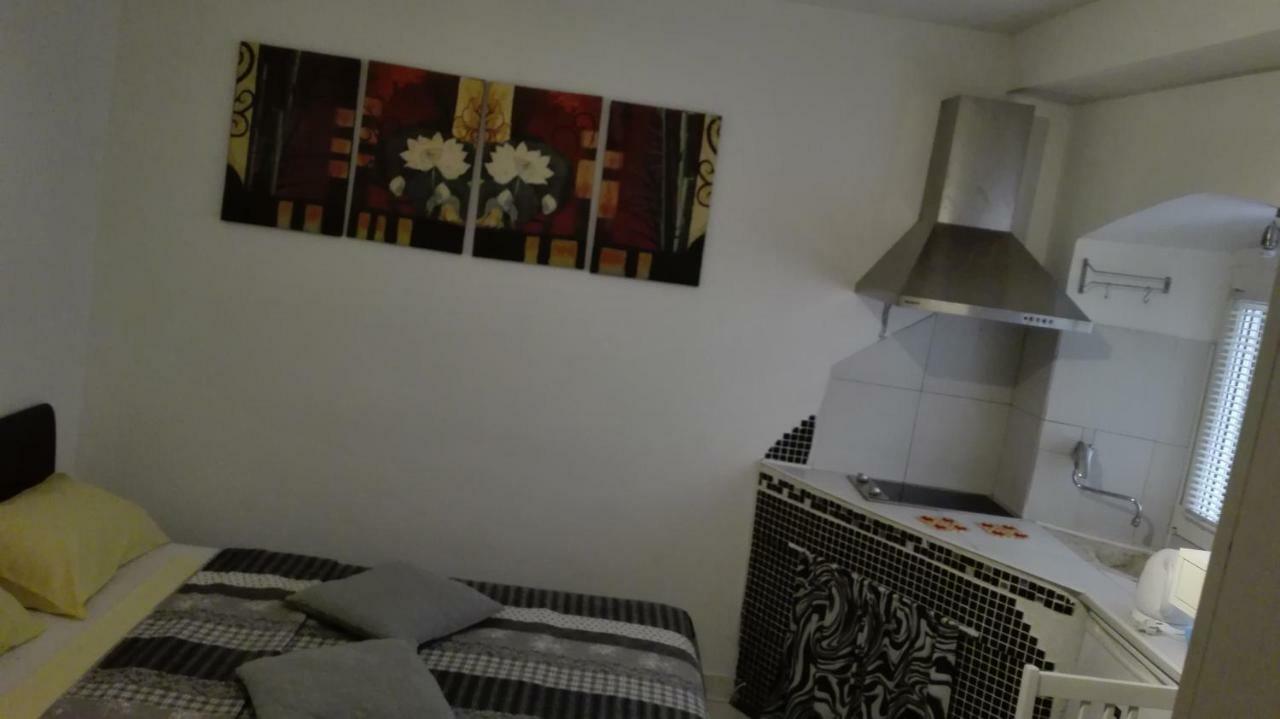 Split Studio Irisha Dış mekan fotoğraf